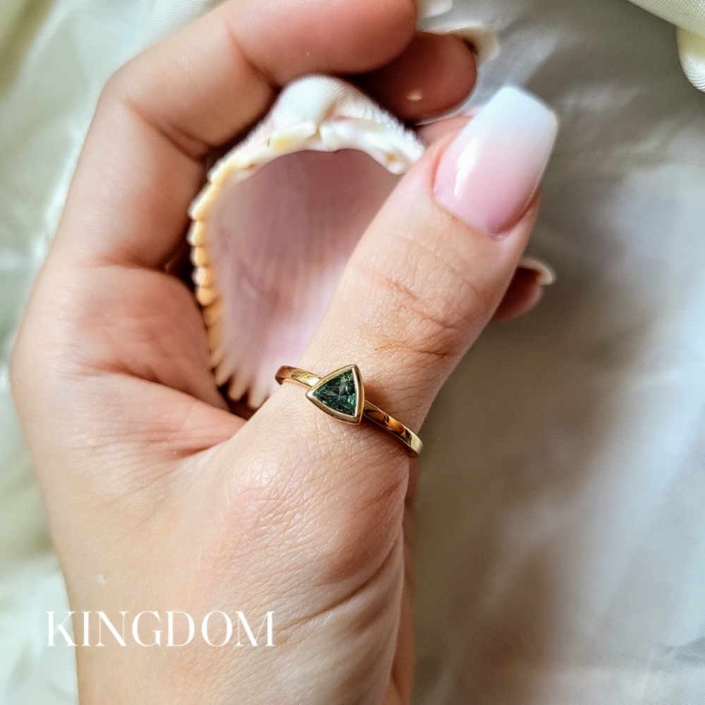 Triangular-Cut Montana Sapphire Ring
